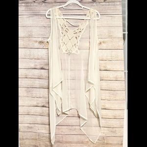 🍁SALE🍁 NWOT Charlotte Russe chiffon kimono vest